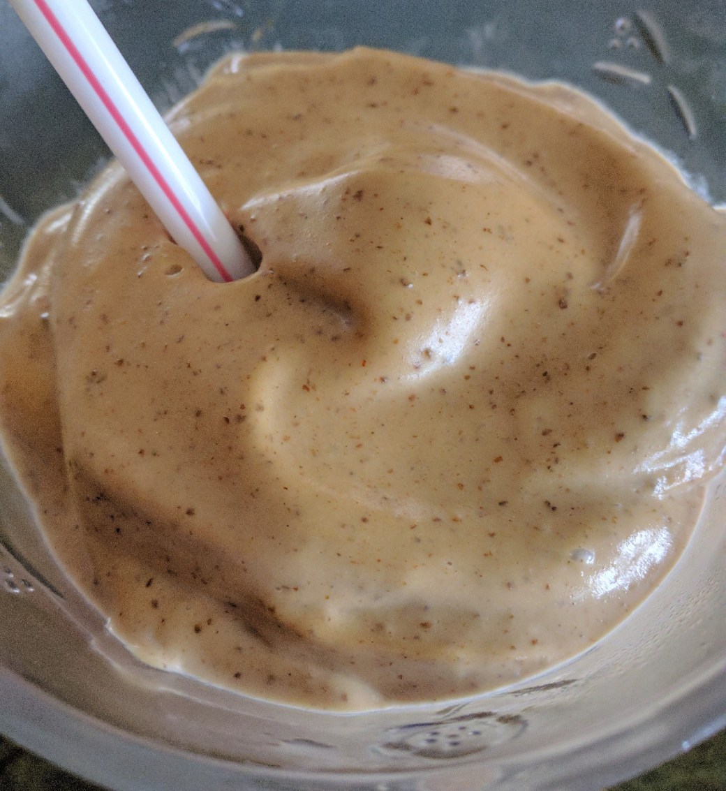 Peanubutter banana Chia Smoothie.jpg